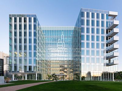 Pronájem kanceláře 417 m²