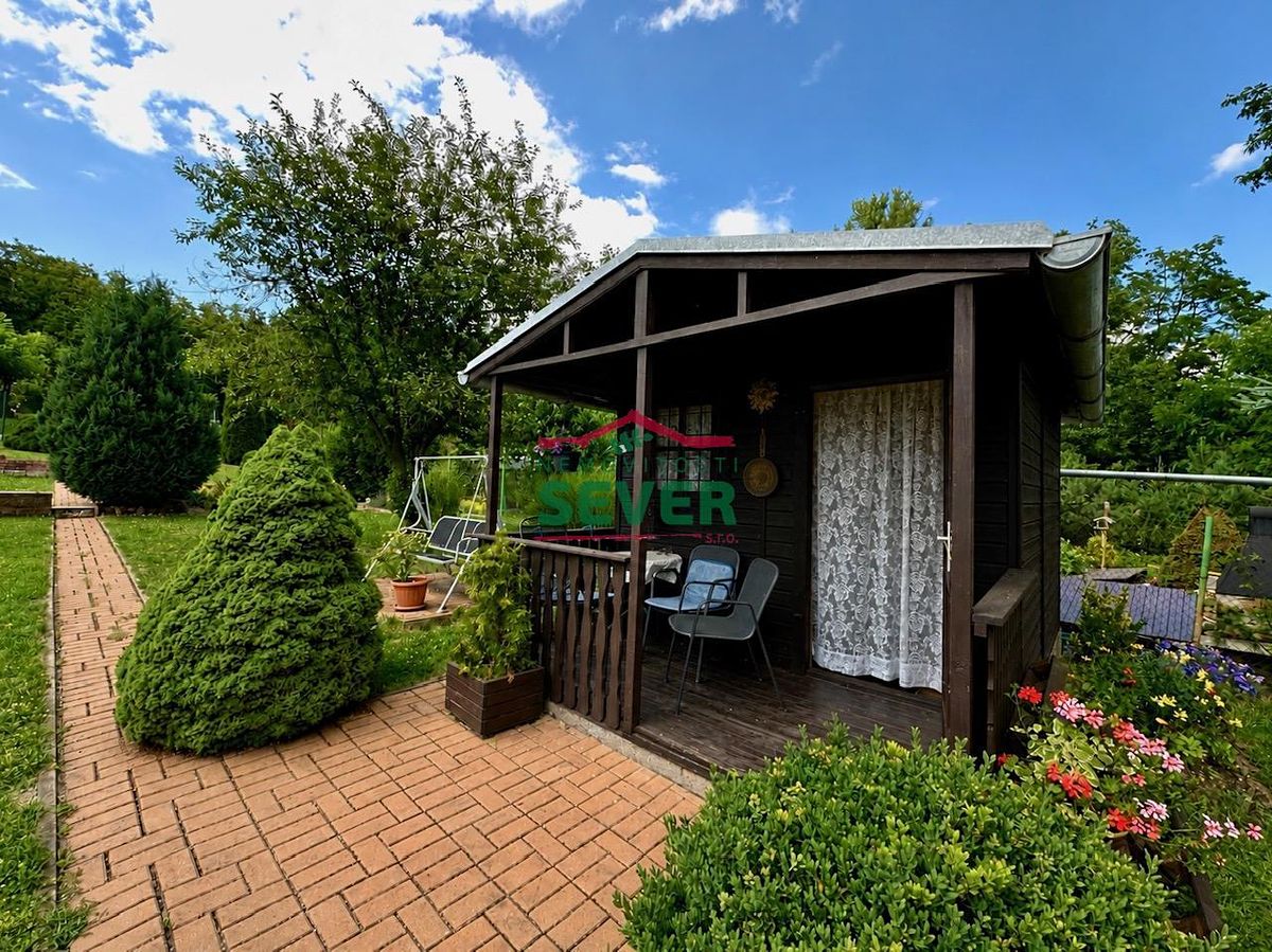 Prodej zahrady 930 m²