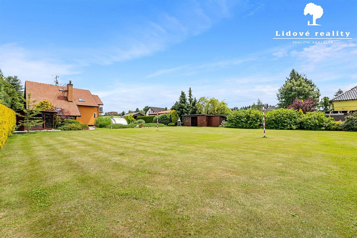 Prodej rodinného domu 226 m², pozemek 2359 m² – fotografie 3
