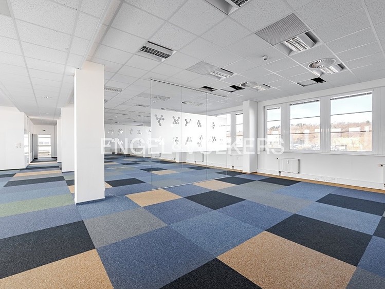 Gewerbefläche zur Miete, 454 m² (1 von 11)
