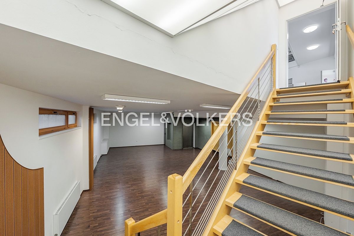 Pronájem obchodního prostoru 84 m² – fotografie 4