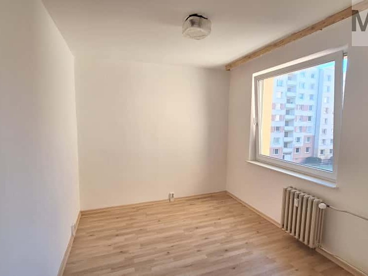 Квартира 4+1 на продаж, 85 м² (24 з 29)