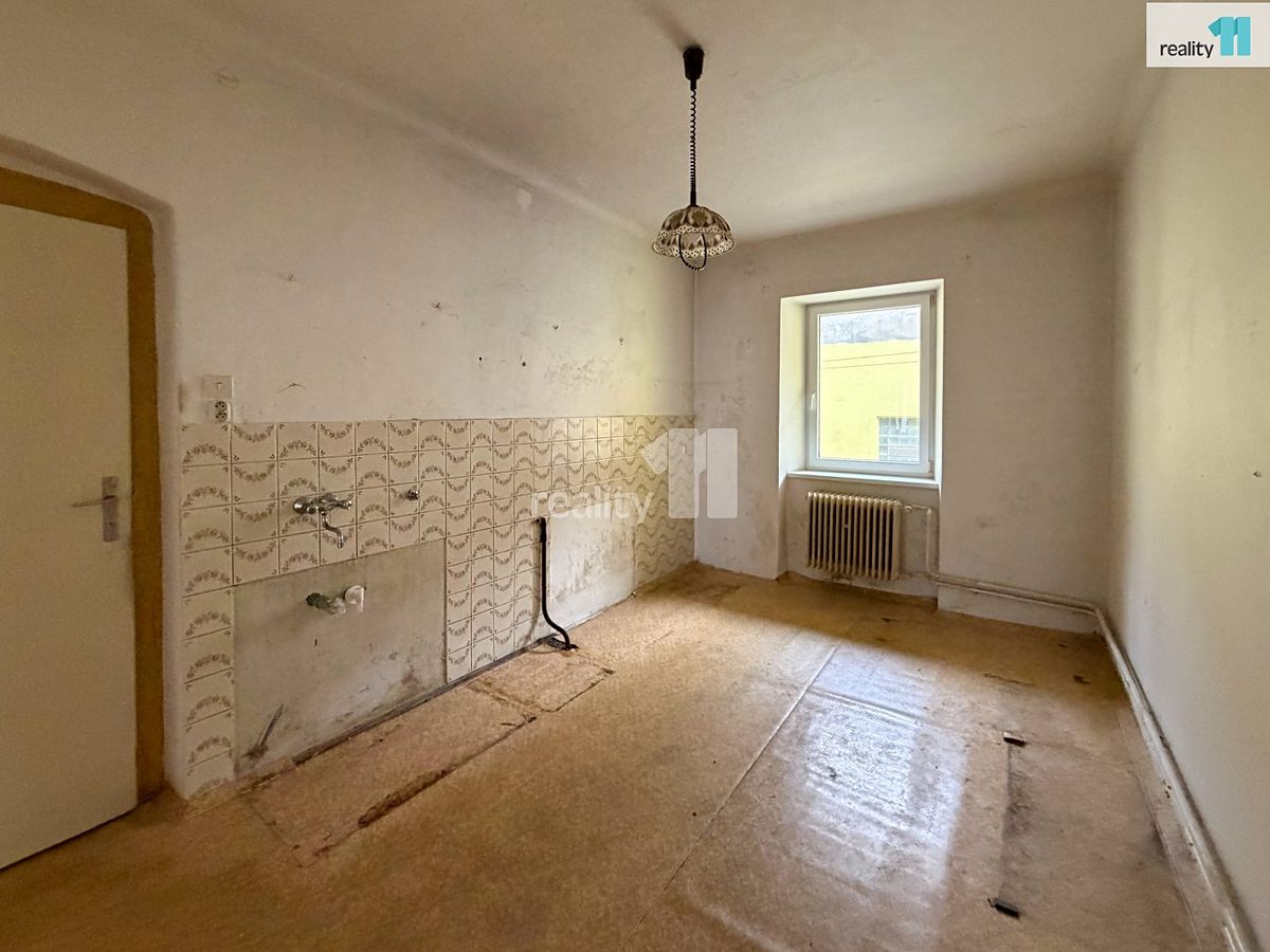 Prodej rodinného domu 200 m², pozemek 70 m² – fotografie 5