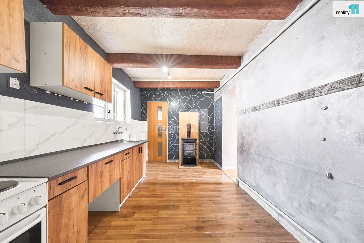 Prodej rodinného domu 86 m², pozemek 560 m² – fotografie 4