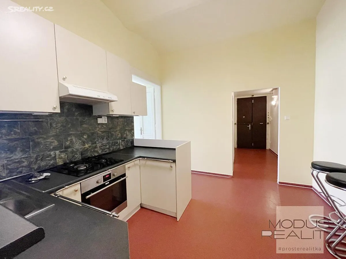 Pronájem bytu 3+1 95 m², Praha