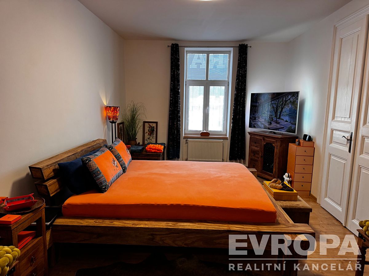 Pronájem bytu 5+kk 123 m² – fotografie 4