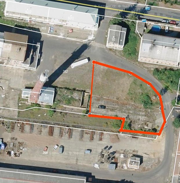 Pronájem komerčního pozemku 1500 m²