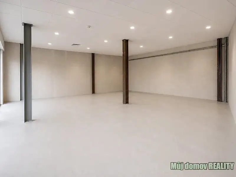 Pronájem obchodního prostoru 154 m², Praha – náhled fotky 1