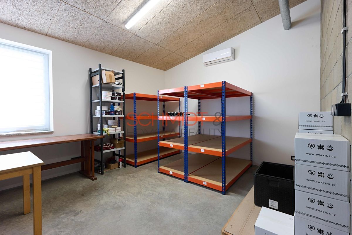 Prodej obchodního prostoru 146 m² – fotografie 3