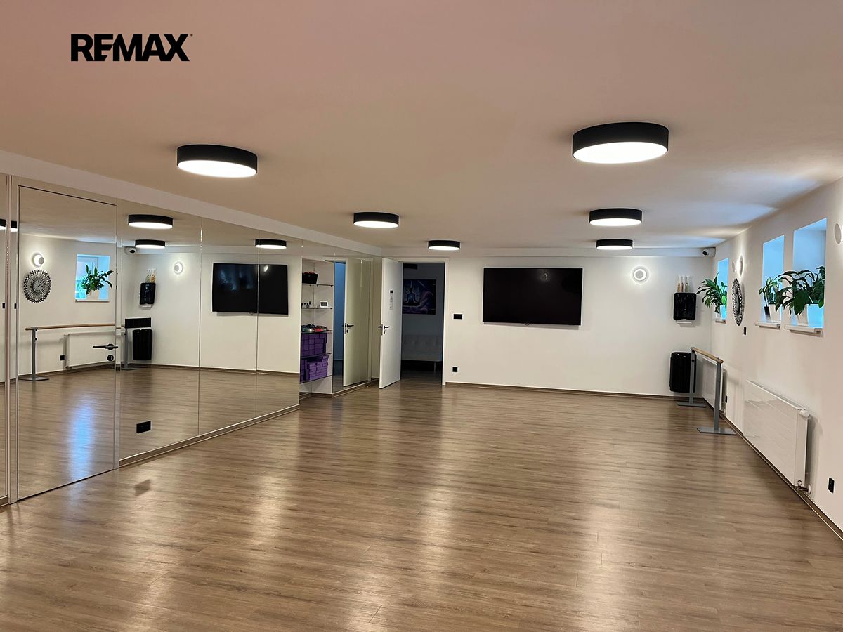 Pronájem obchodního prostoru 192 m²