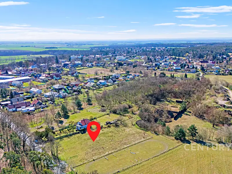 Prodej stavebního pozemku 1250 m², Loučeň – náhled fotky 2