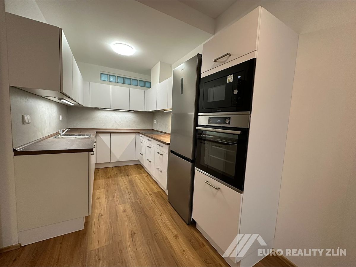 Pronájem bytu 2+kk 65 m²