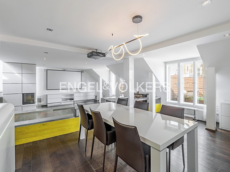 Prodej bytu 5+kk, 213 m² (2 z 14)