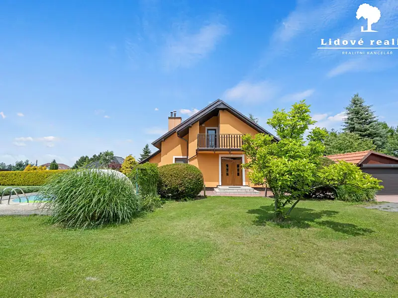 Prodej rodinného domu 226 m², pozemek 2359 m², Baška – náhled fotky 1