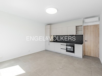 Квартира 2+kk в оренду, 40 м² (2 з 7)