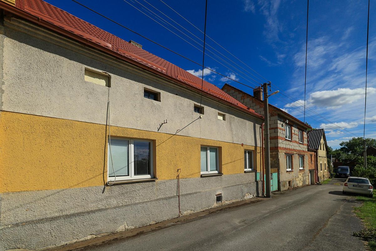 Prodej rodinného domu 95 m², pozemek 694 m² – fotografie 2
