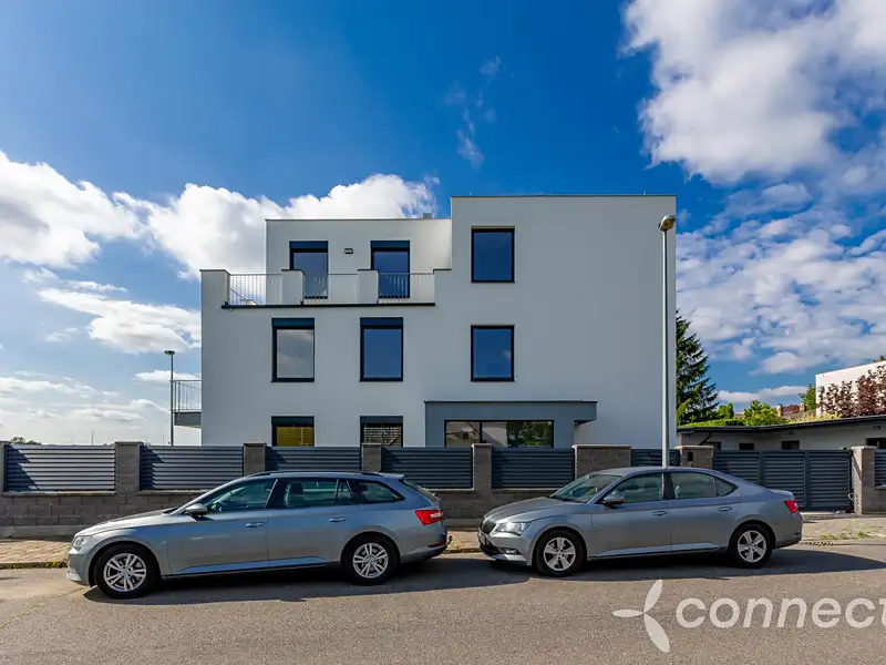 Prodej bytu 2+kk 43 m², Praha – náhled fotky 2