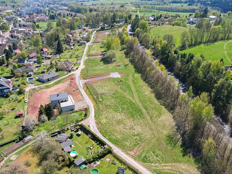 Prodej stavebního pozemku 1011 m², Trutnov – náhled fotky 2