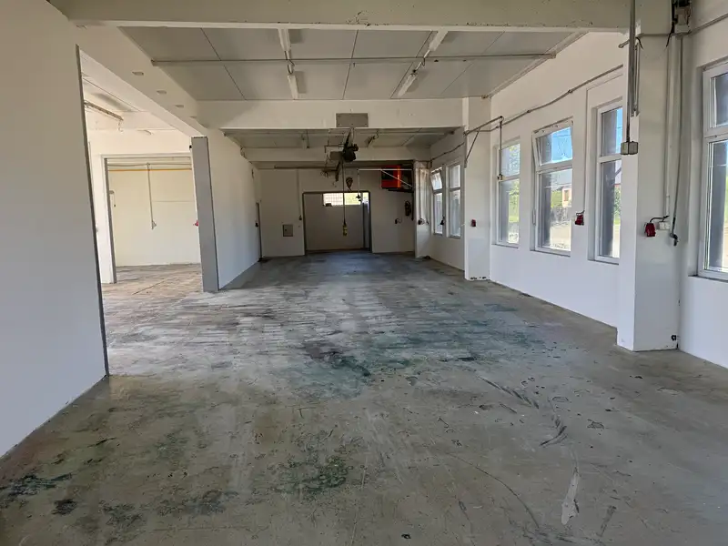 Pronájem skladového prostoru 525 m², Netín – náhled fotky 2
