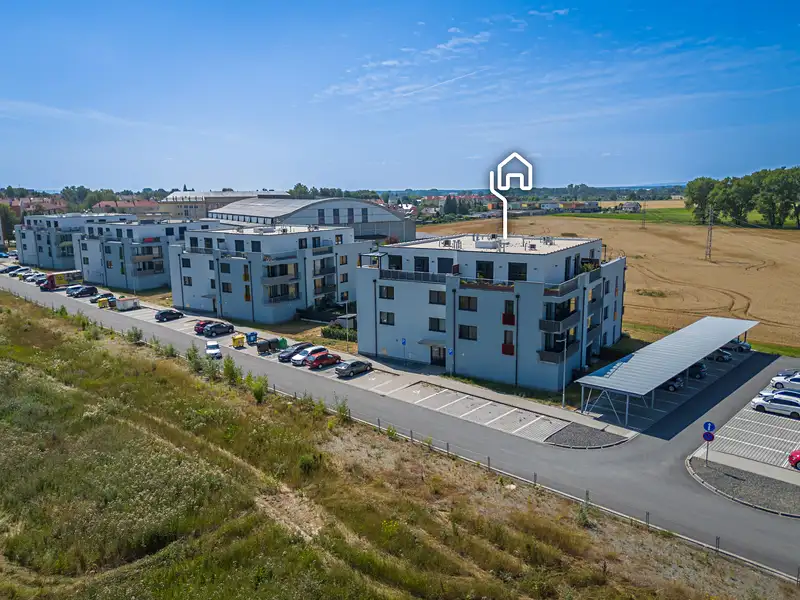 Prodej bytu 1+kk 37 m², Uničov – náhled fotky 1
