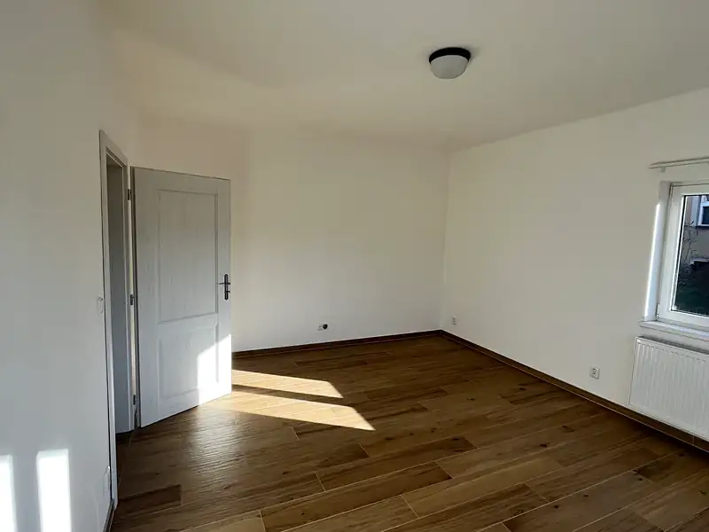 Pronájem bytu 2+1 70 m², Liberec – náhled fotky 3