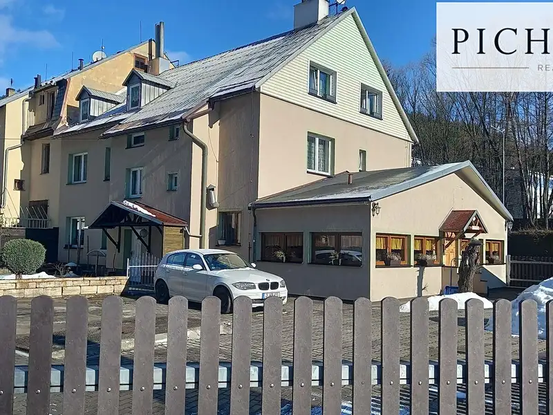Prodej ubytovacího zařízení 460 m², Ostrov – náhled fotky 2