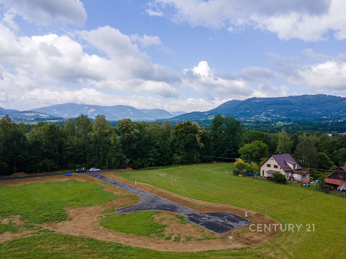 Prodej stavebního pozemku 1047 m² – fotografie 2