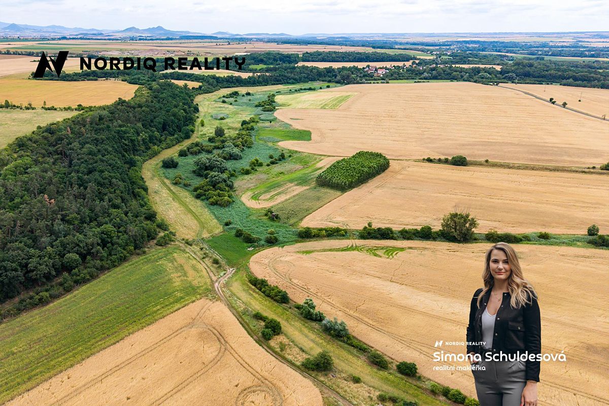 Prodej pole 3340 m², Staňkovice – fotka 1 z 3