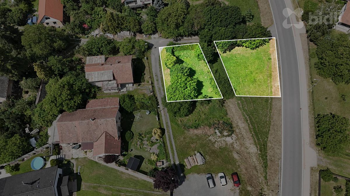 Prodej stavebního pozemku 746 m² – fotografie 2