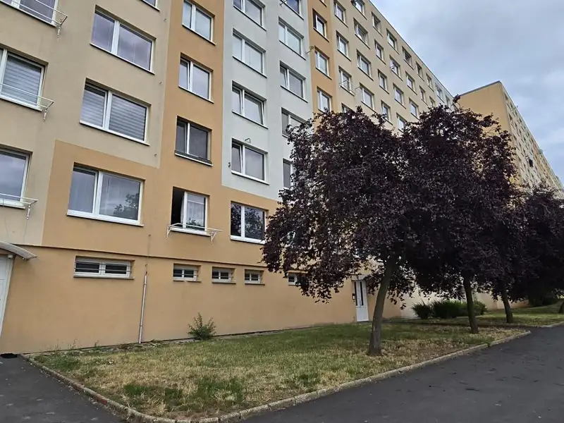 Prodej bytu 1+kk 25 m², Most – náhled fotky 1
