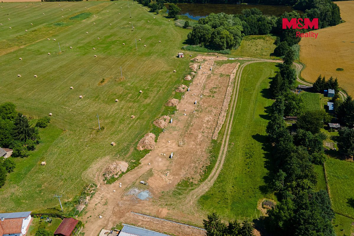 Prodej stavebního pozemku 1276 m² – fotografie 3