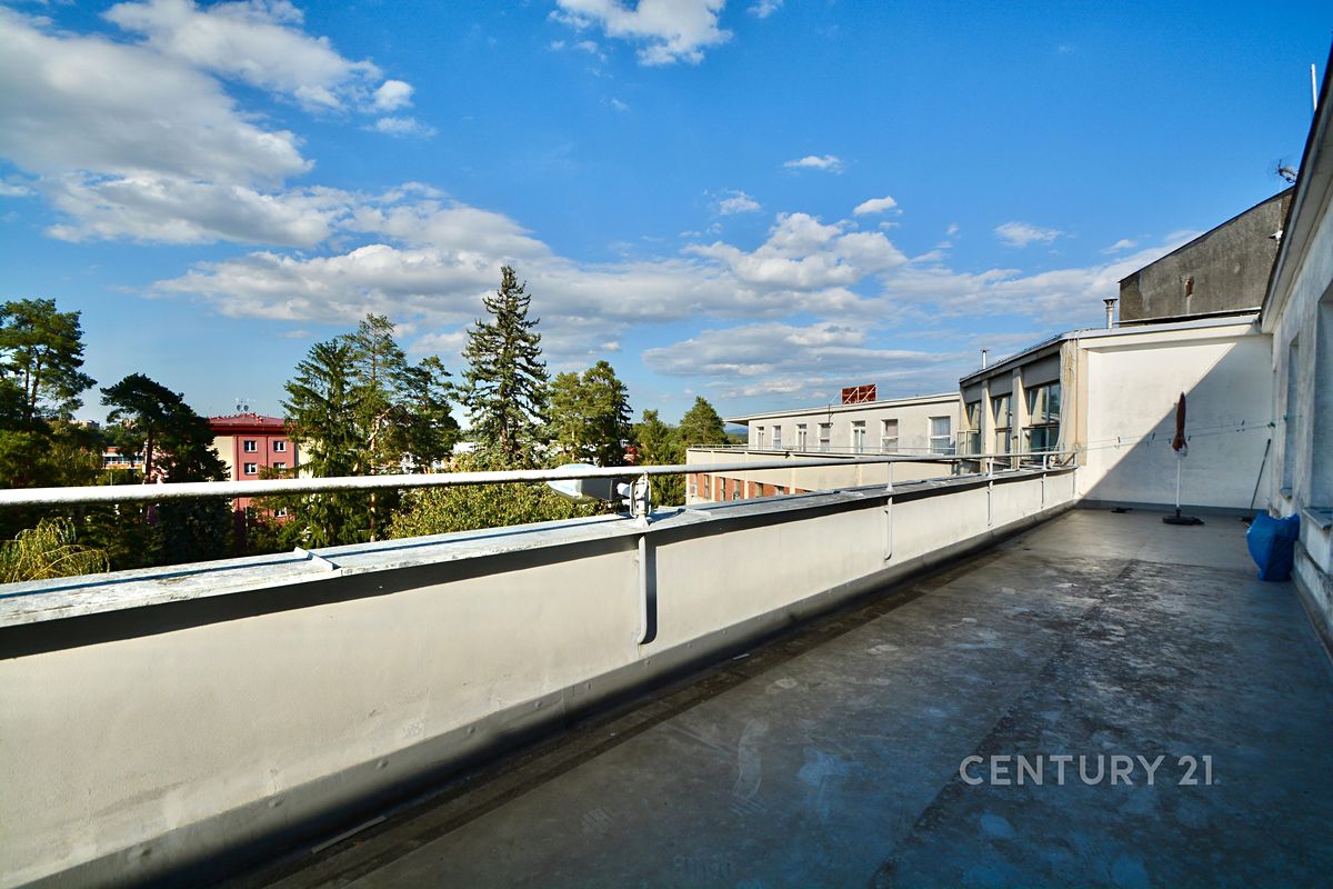 Pronájem bytu pokoje 21 m² – fotografie 2
