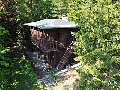 Prodej  chaty 135 m², pozemek 1 m²