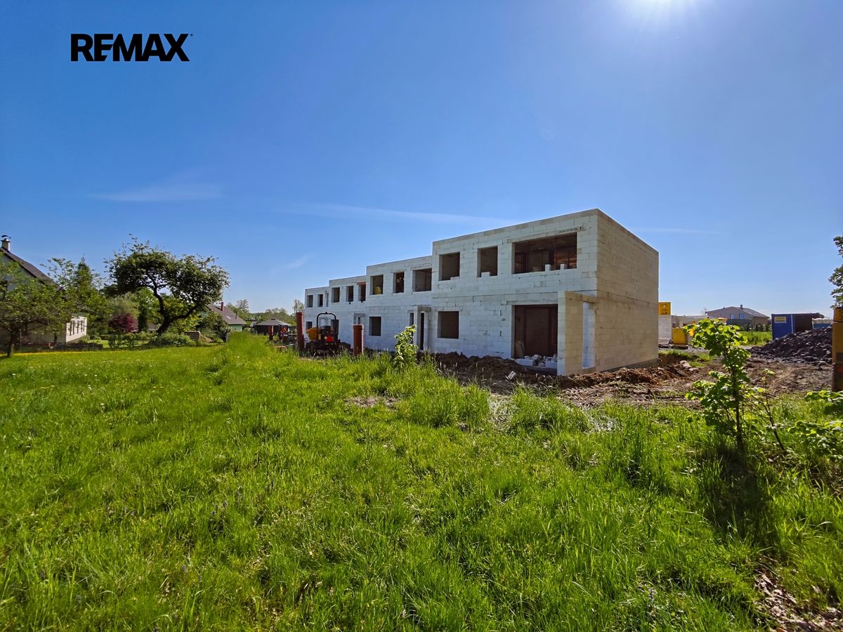 Prodej rodinného domu 168 m², pozemek 373 m² – fotografie 3