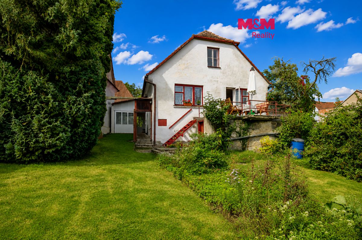 Prodej rodinného domu 98 m², pozemek 2753 m²