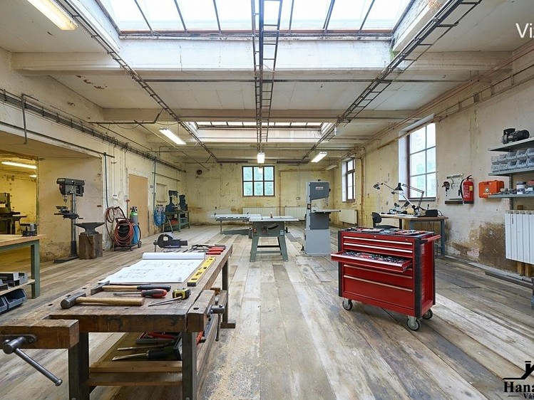 Prodej komerčního prostoru, 755 m² (15 z 23)