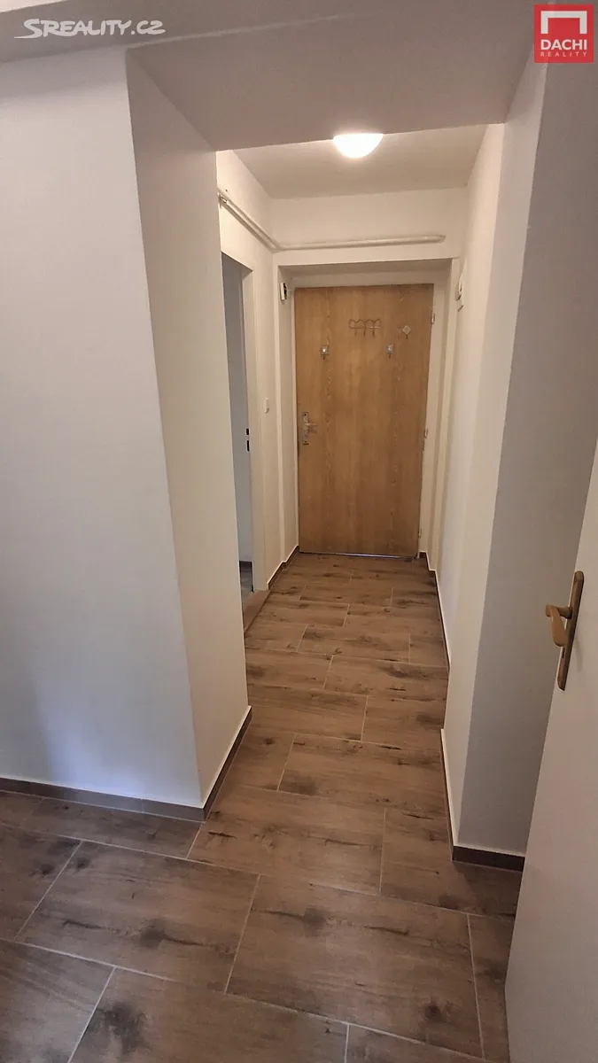 Pronájem bytu 2+1 55 m² – pohled 6
