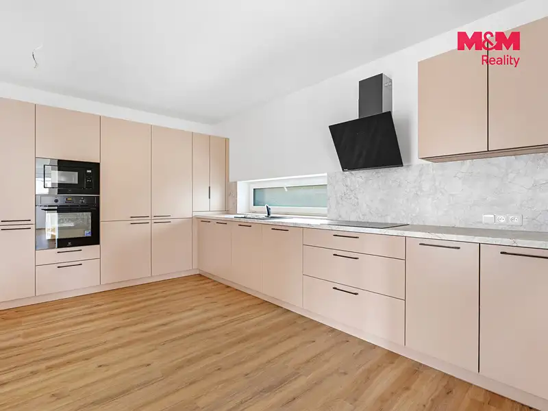 Prodej rodinného domu 149 m², pozemek 581 m², Dobšice – náhled fotky 3
