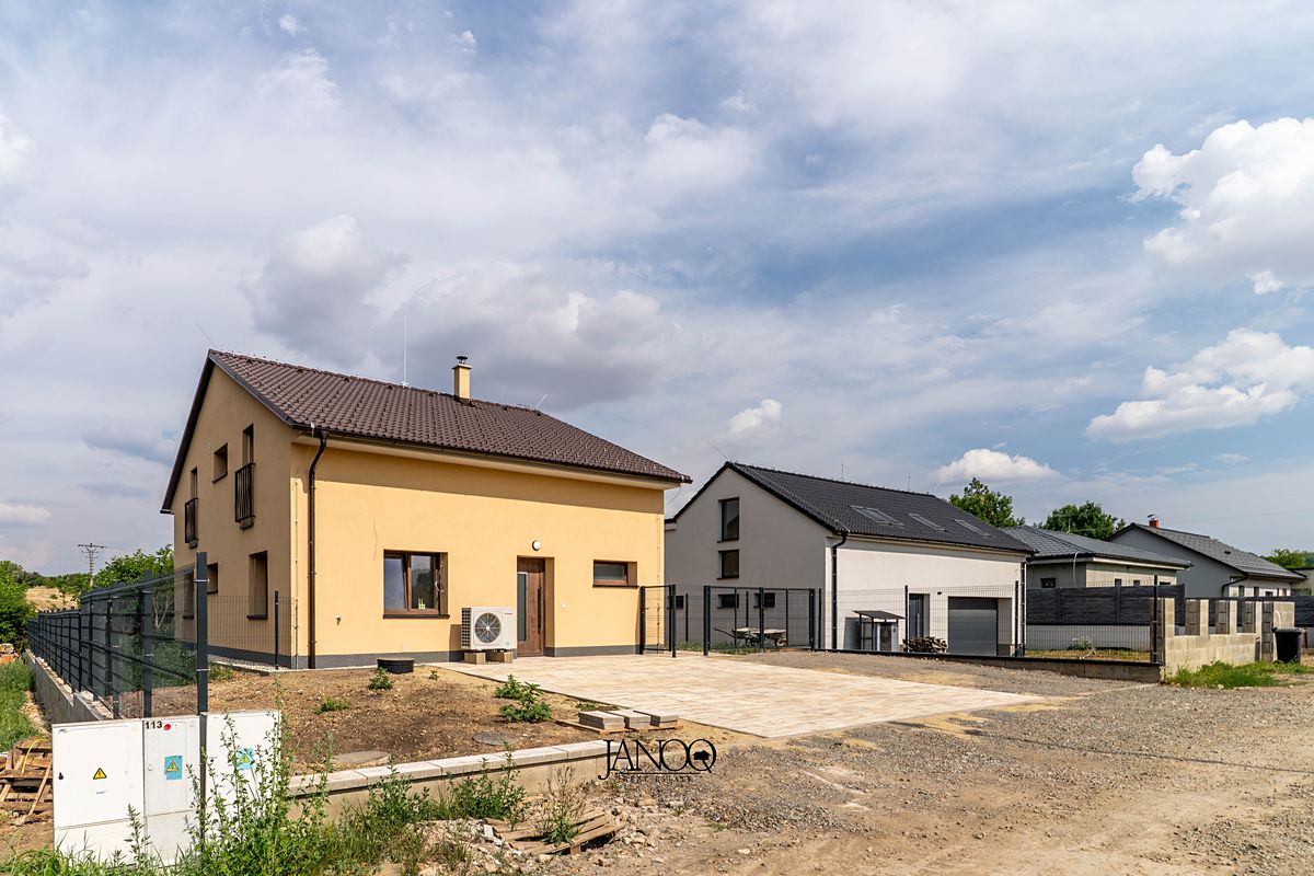 Prodej rodinného domu 160 m², pozemek 783 m² – fotografie 4