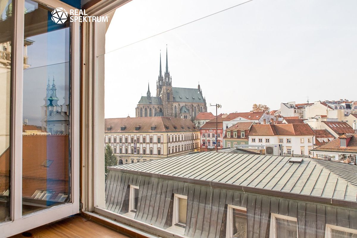 Pronájem bytu 2+kk 83 m² – fotografie 3