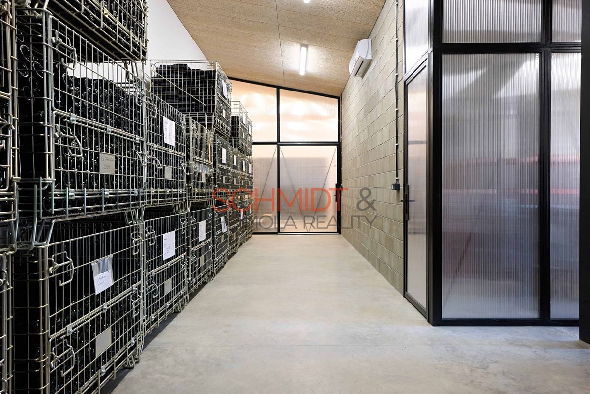 Prodej obchodního prostoru 146 m²