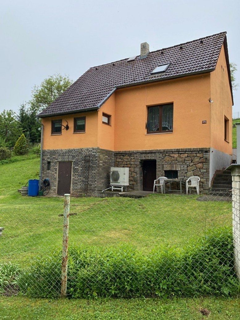 Prodej rodinného domu 160 m², pozemek 2046 m² – fotografie 2