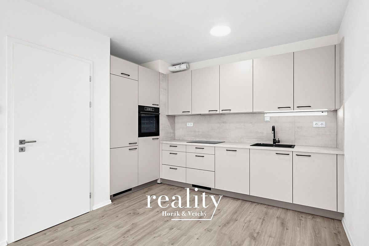Pronájem bytu 3+kk 64 m²