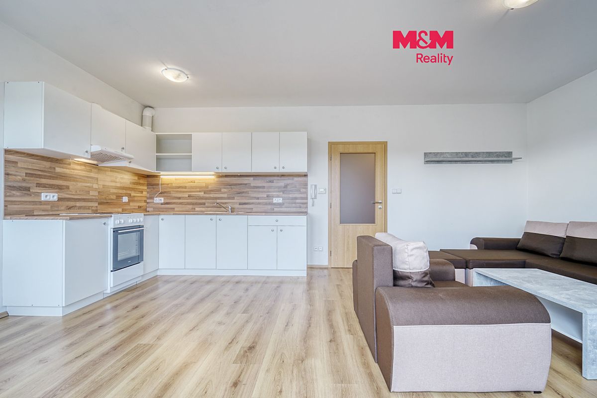 Pronájem bytu 1+kk 38 m²