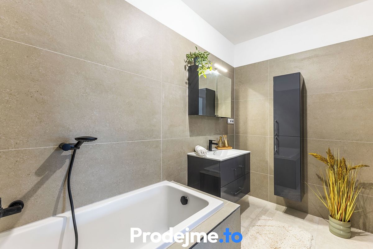 Prodej rodinného domu 113 m², pozemek 640 m² – fotografie 3