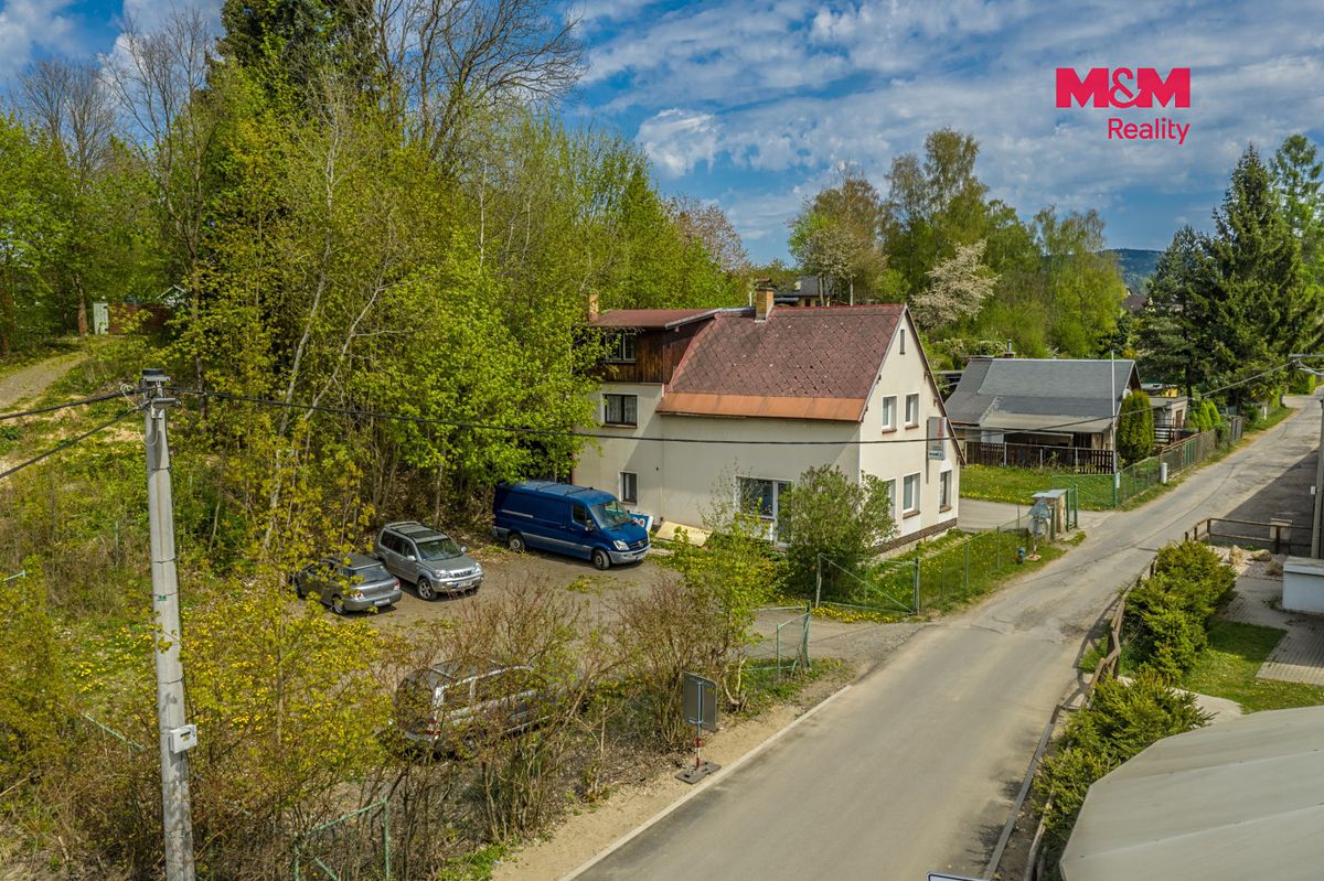 Prodej rodinného domu 200 m², pozemek 2098 m² – fotografie 4