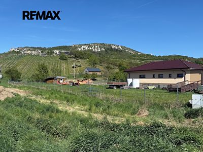Prodej stavebního pozemku 854 m²