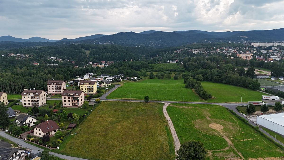 Prodej stavebního pozemku 2153 m² – fotografie 2