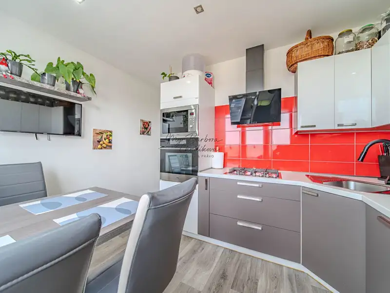 Prodej bytu 3+1 74 m², Dobřany – náhled fotky 3