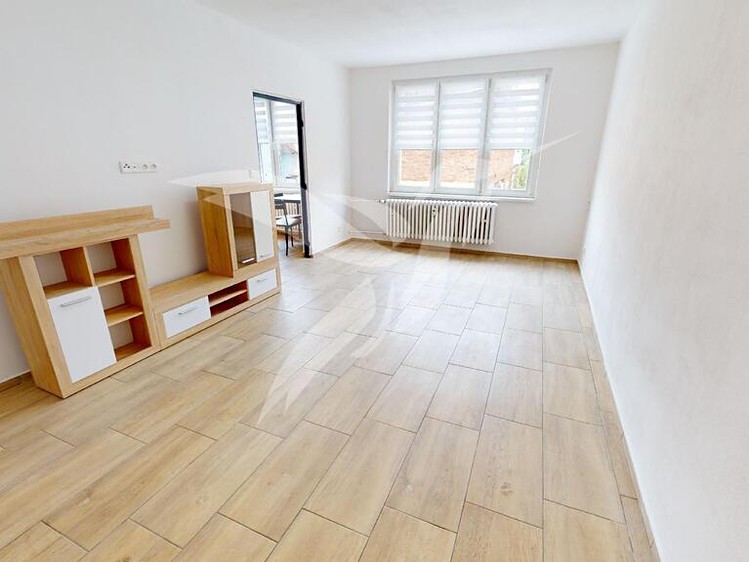 Pronájem bytu 2+1, 61 m² (1 z 6)